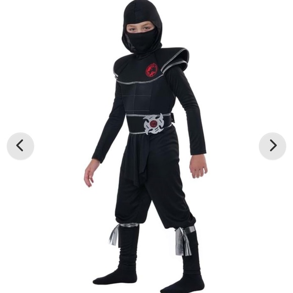 Black Ninja Costume with Red Emblem - Picture 2 of 5